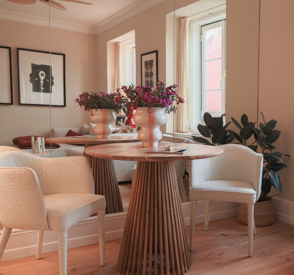 Praça da Alegria - Mirror